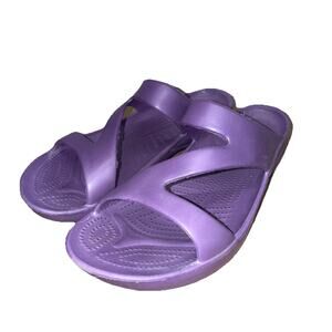 Size 10 US M / 11.5 W / 42 EU Dawg’s Sidle On Sandals Purple